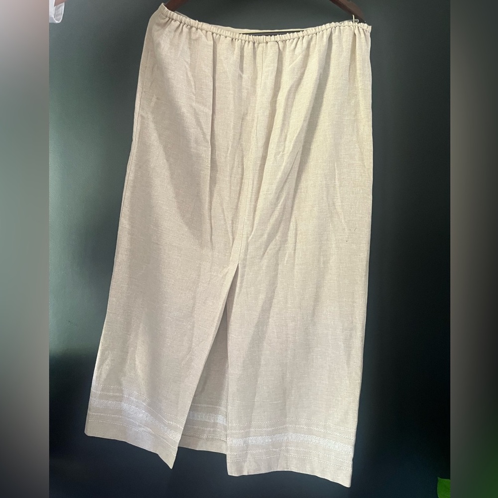 beige color and long skirt